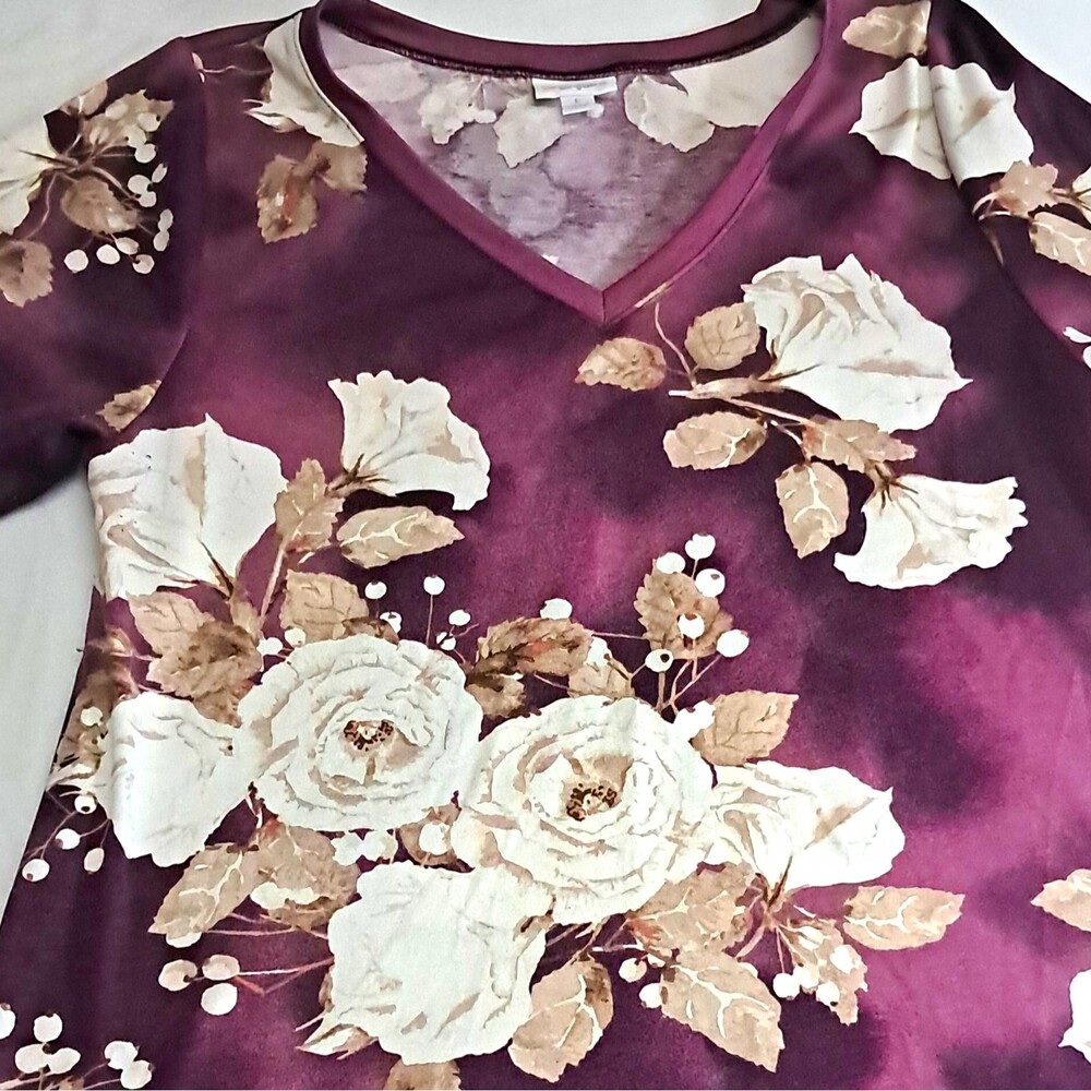 LuLaRoe Women’s L Purple Floral V-Neck Short Sleeve Stretch Knit T-Shirt